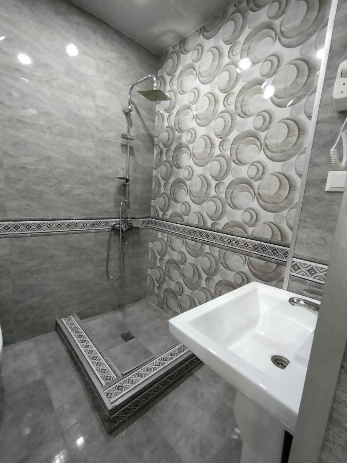 New Star Hotel Tbilisi Buitenkant foto