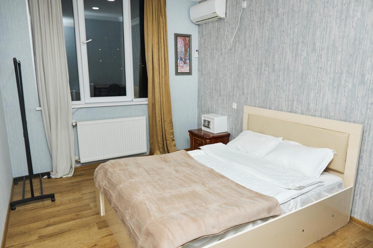 New Star Hotel Tbilisi Buitenkant foto